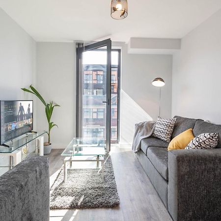 New Build - 2 Bed Snug Modern Apartment - Juliet Balcony - Roof Top Terrace - Digbeth, Birmingham City Centre - Free Netflix & Smart Tv Εξωτερικό φωτογραφία
