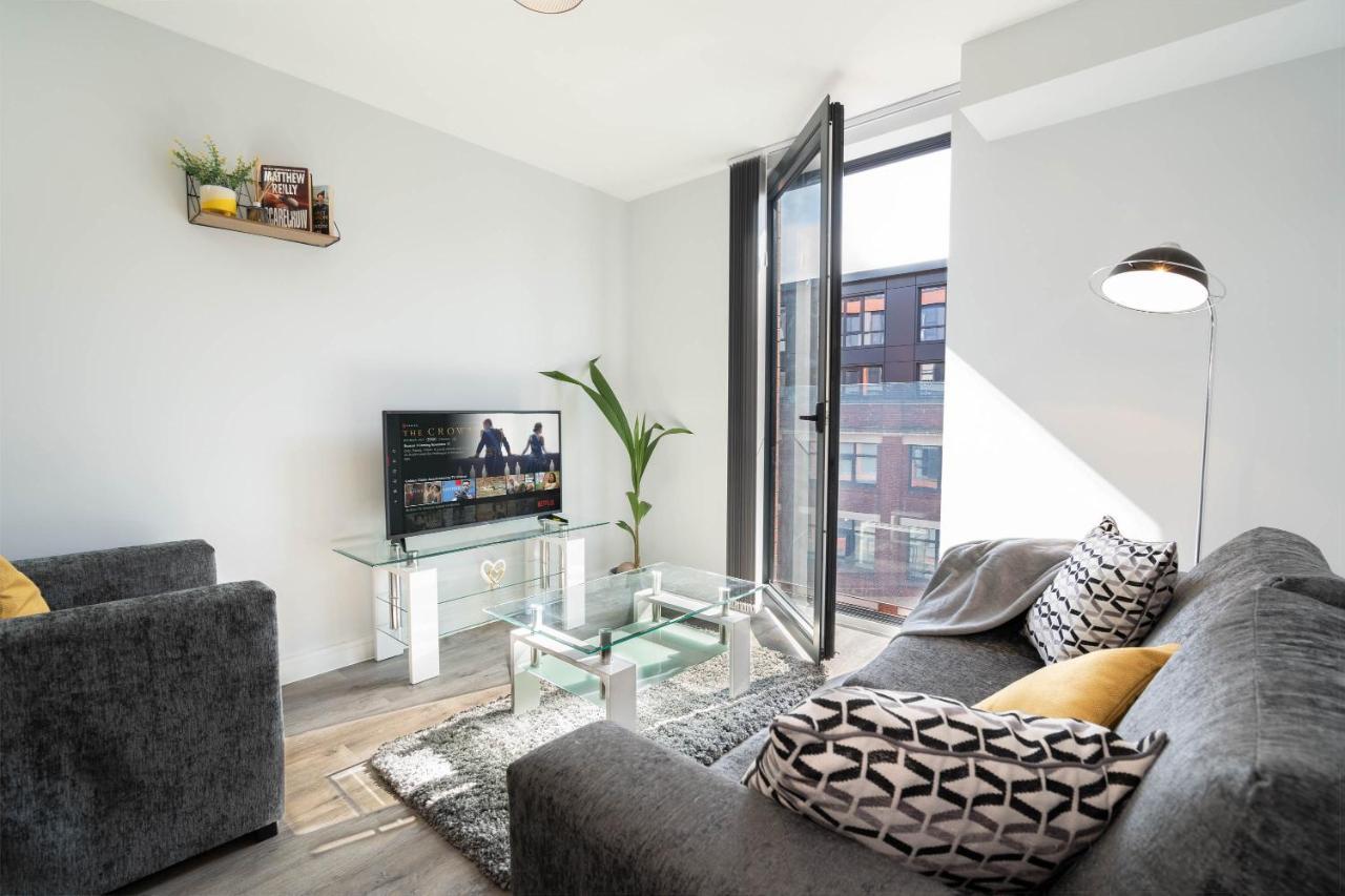 New Build - 2 Bed Snug Modern Apartment - Juliet Balcony - Roof Top Terrace - Digbeth, Birmingham City Centre - Free Netflix & Smart Tv Εξωτερικό φωτογραφία