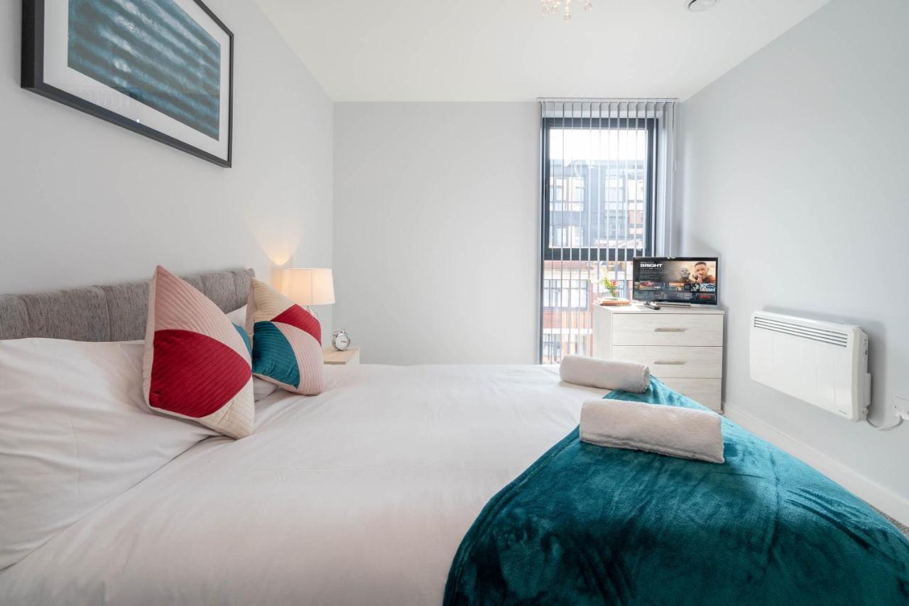 New Build - 2 Bed Snug Modern Apartment - Juliet Balcony - Roof Top Terrace - Digbeth, Birmingham City Centre - Free Netflix & Smart Tv Εξωτερικό φωτογραφία